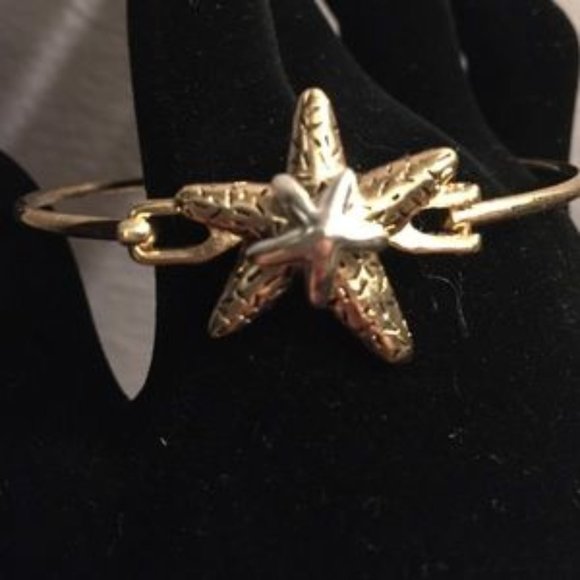 Starfish Bracelet - Picture 2 of 2